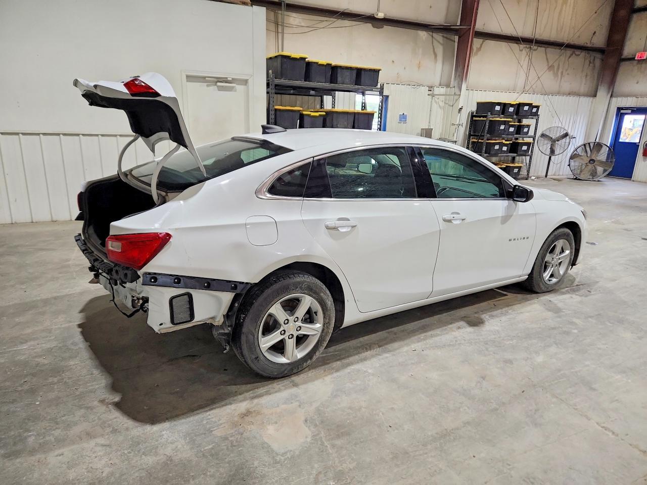 2022 Chevrolet Malibu Ls - Image 3