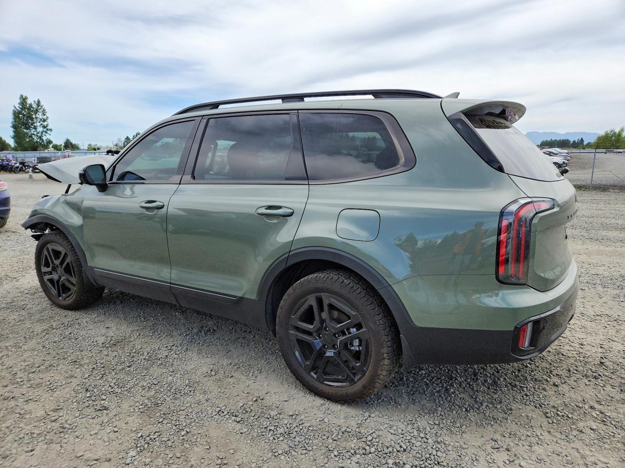 2025 Kia Telluride Sx-Prestige X-Line - Image 2