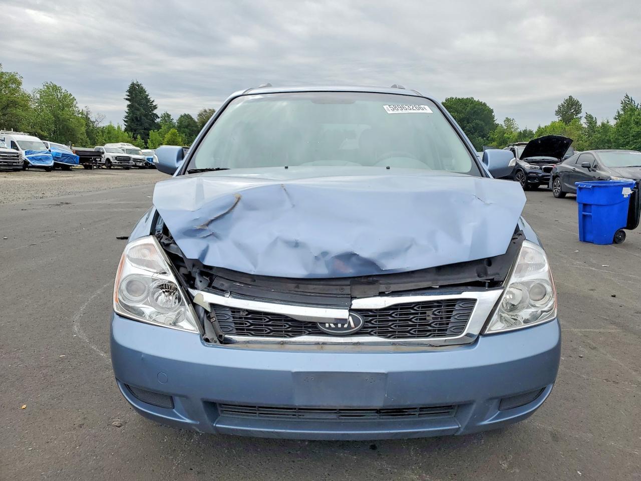 2012 Kia Sedona Lx - Image 5