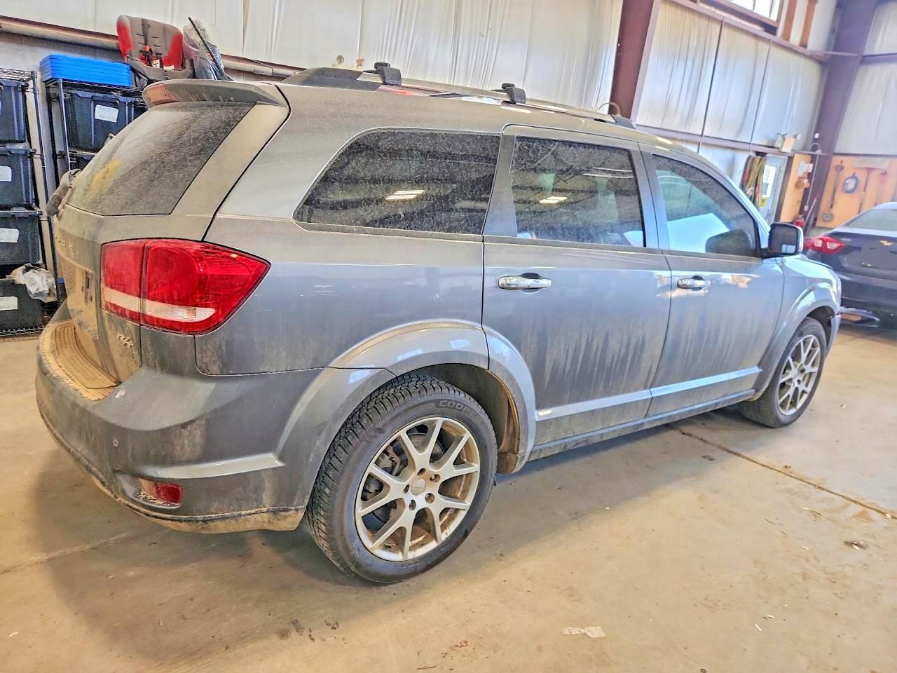 2012 Dodge Journey R - Image 3