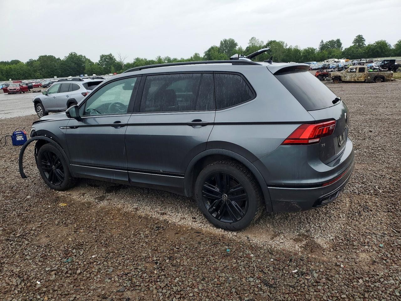2022 Volkswagen Tiguan Se R-Line Black - Фото 2