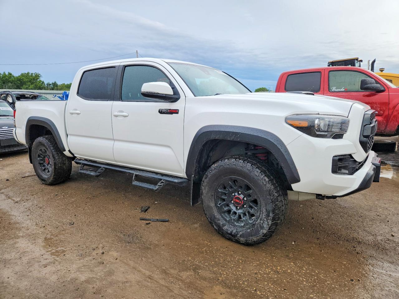 2019 Toyota Tacoma Trd Pro - Image 4