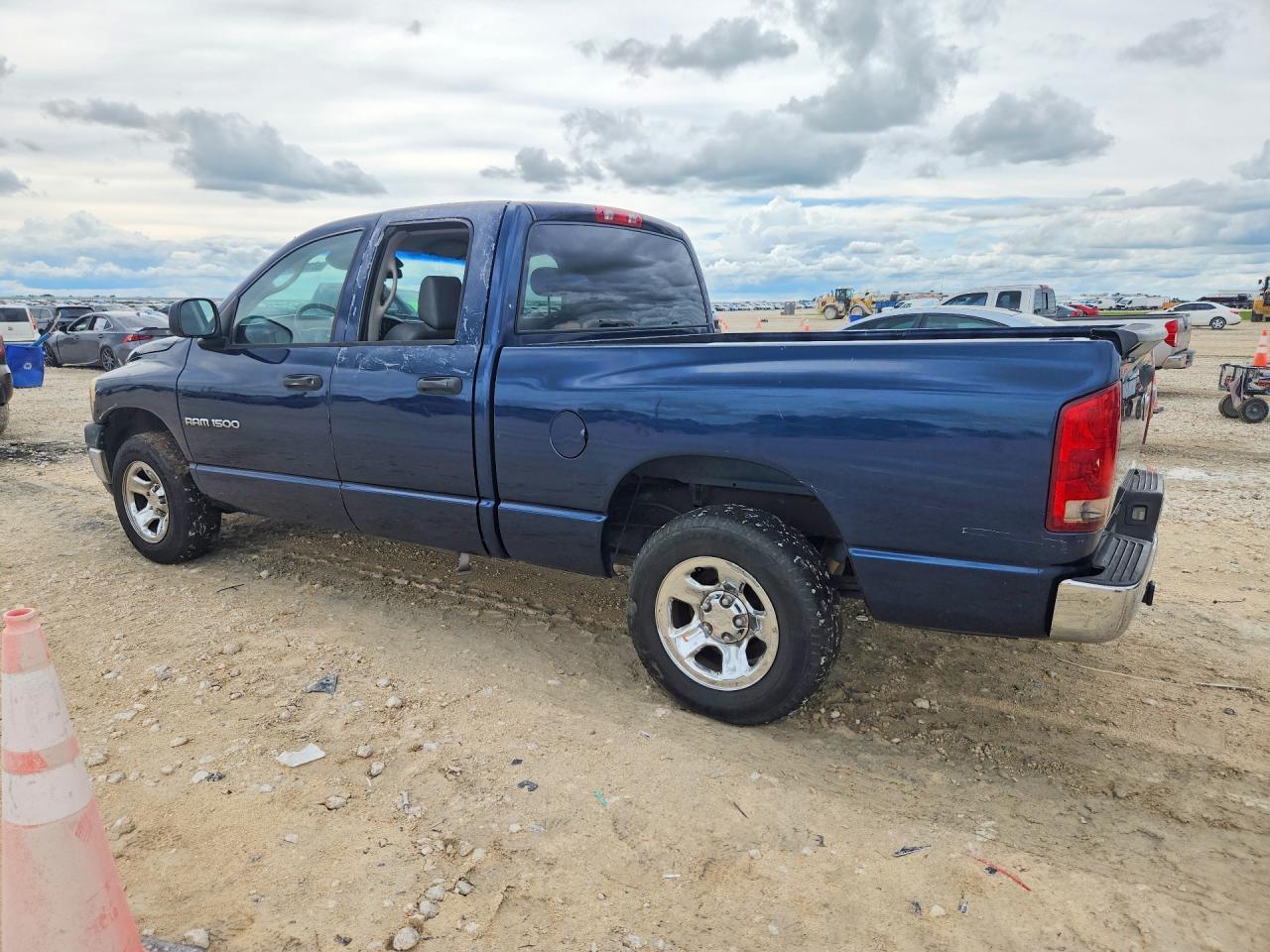 2006 Dodge Ram 1500 St - Фото 2