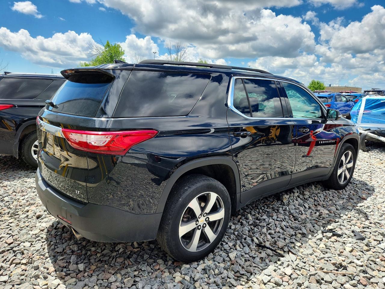 2021 Chevrolet Traverse Lt - Фото 3