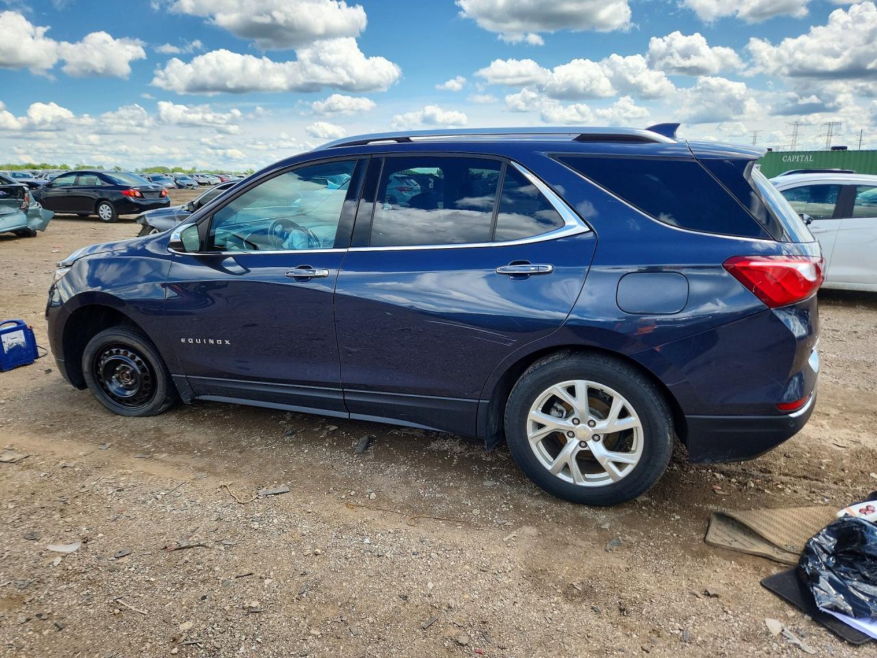 2018 Chevrolet Equinox Premier - Image 2