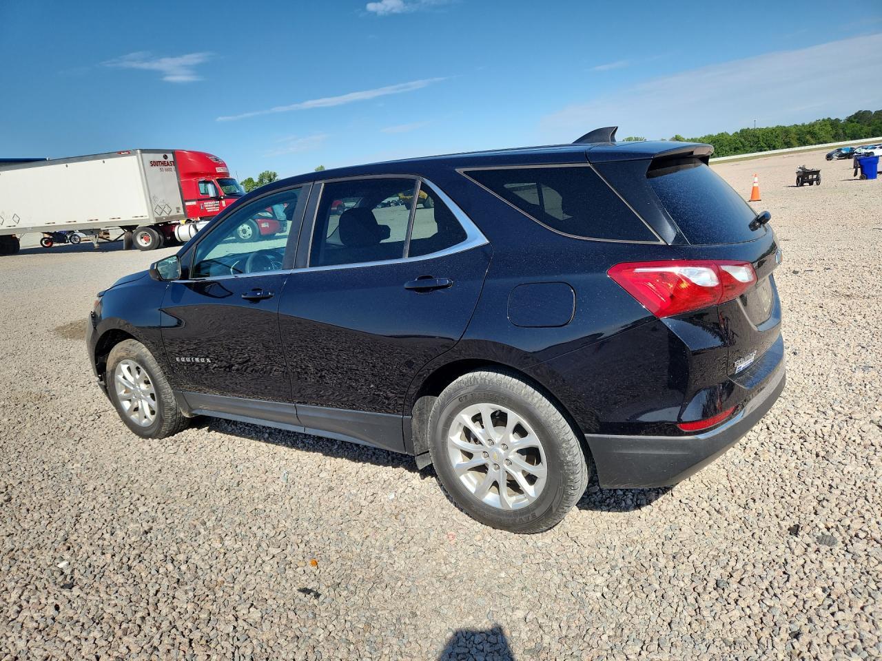 2021 Chevrolet Equinox Lt - Фото 2