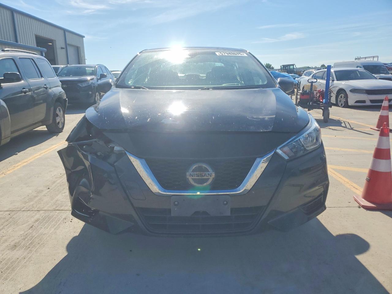 2021 Nissan Versa S - Image 5