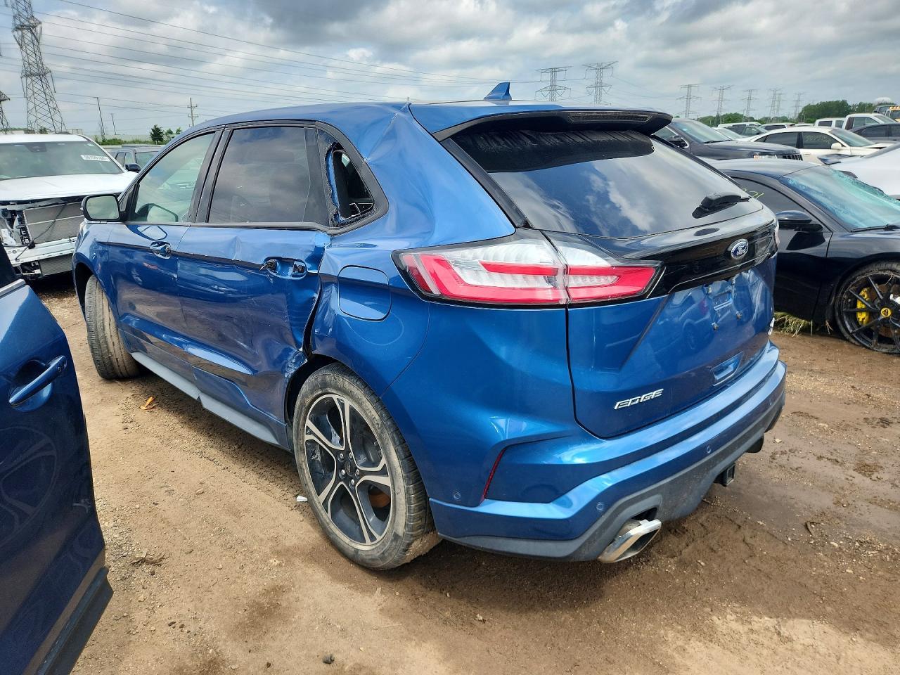 2019 Ford Edge St - Фото 2