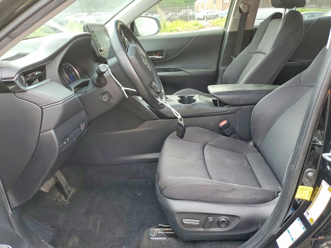 2021 Toyota Venza Le - Фото 7