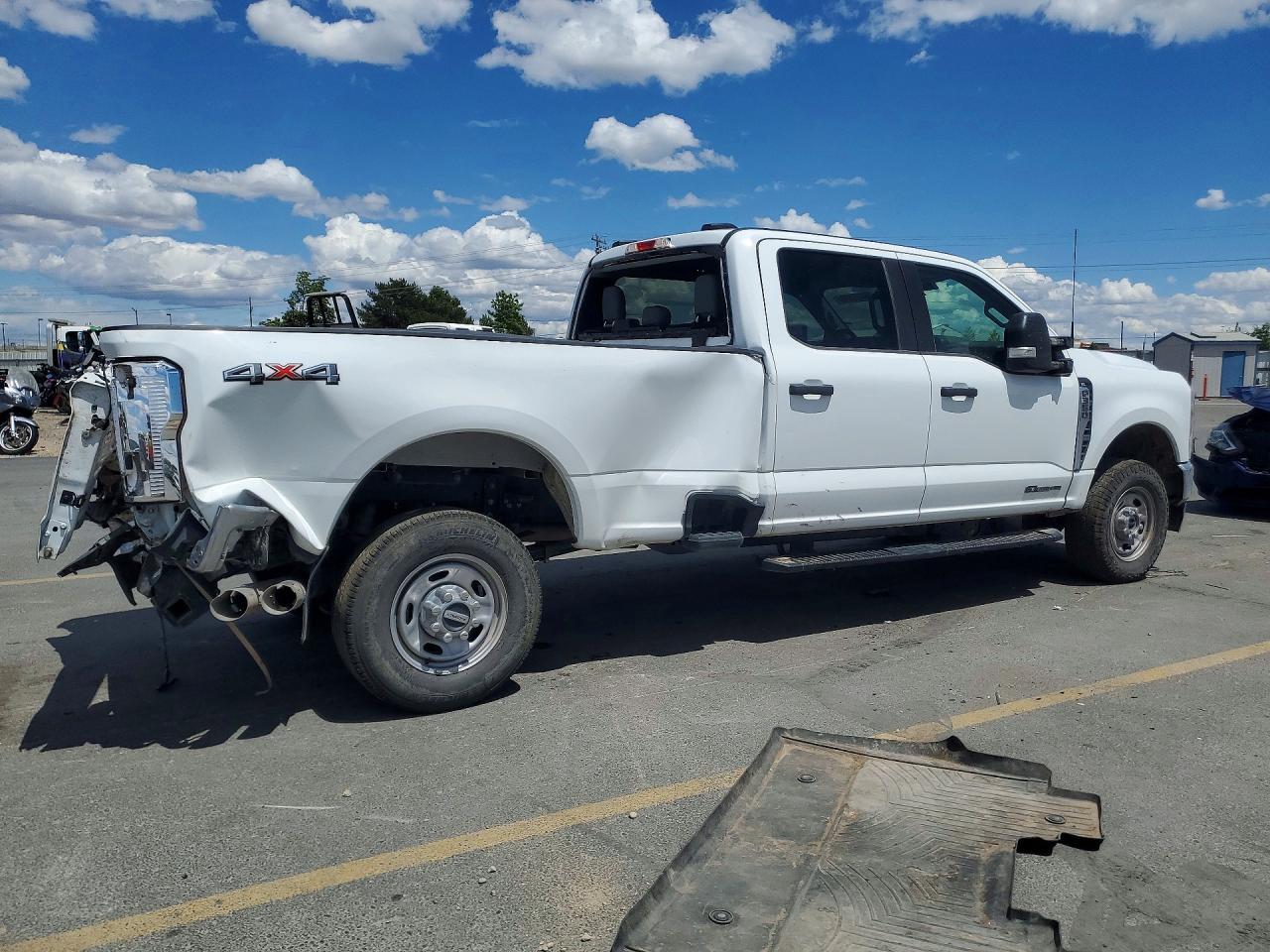 2025 Ford F350 Super Duty - Image 3