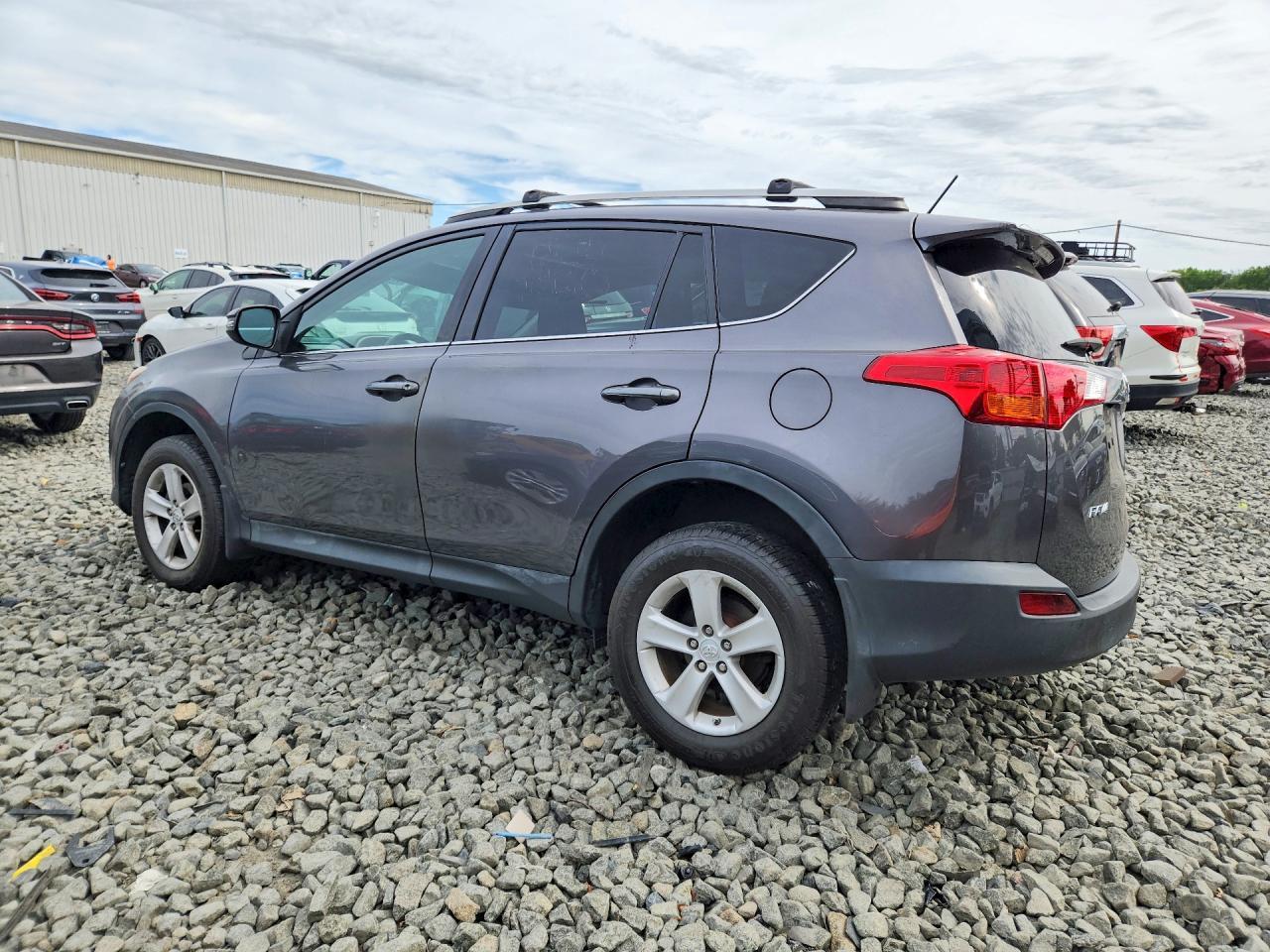 2014 Toyota Rav4 Xle - Image 2