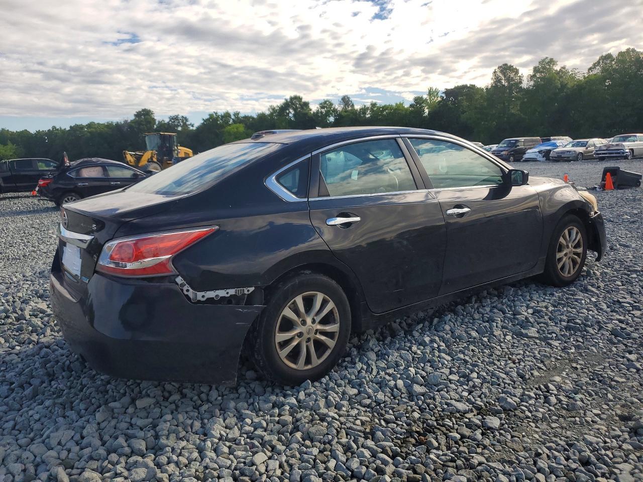 2014 Nissan Altima 2.5 S - Image 3