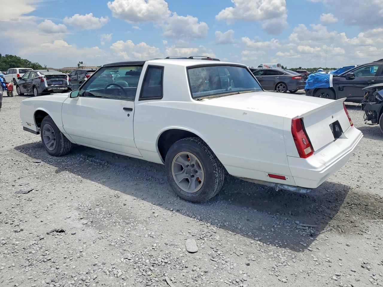 1987 Chevrolet Monte Carlo - Image 2