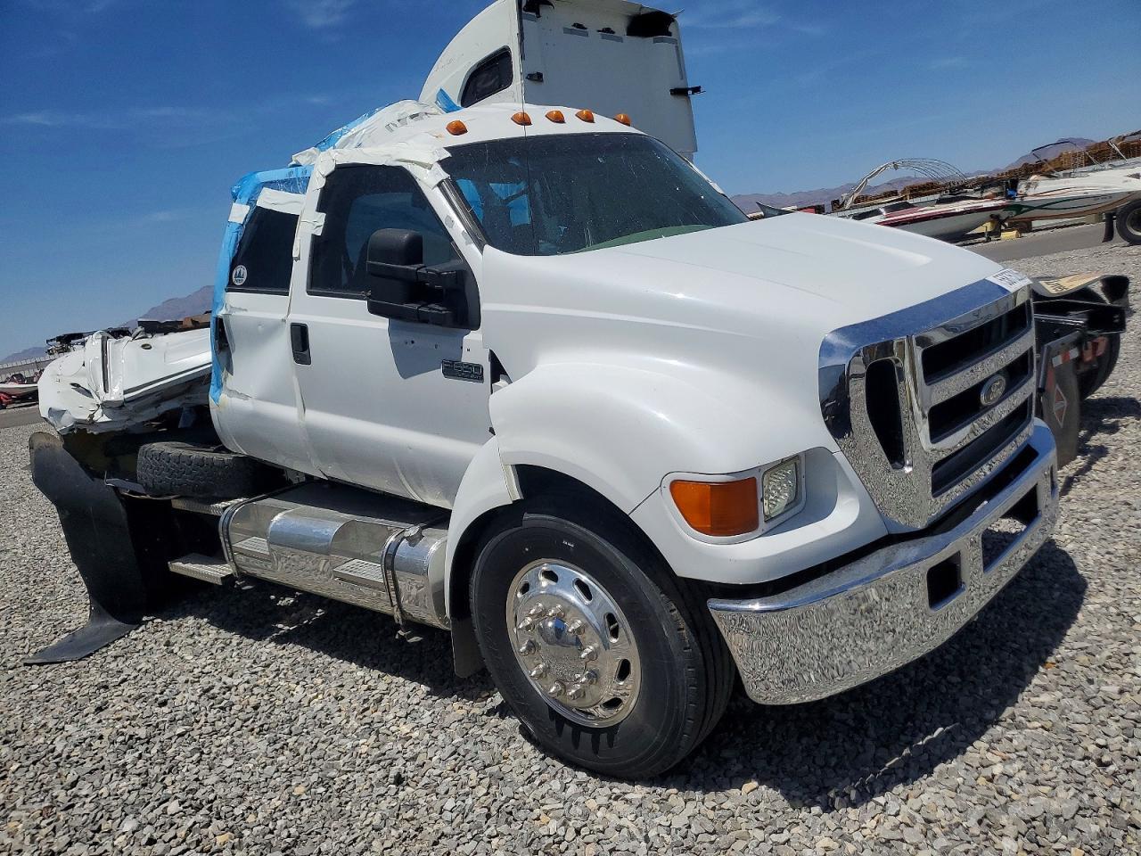 2000 Ford F650 Super Duty