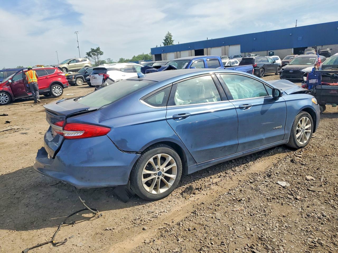 2019 Ford Fusion Se - Фото 3