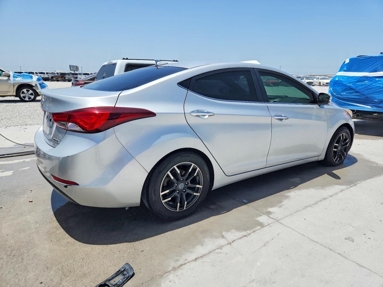 2015 Hyundai Elantra Limited - Фото 3