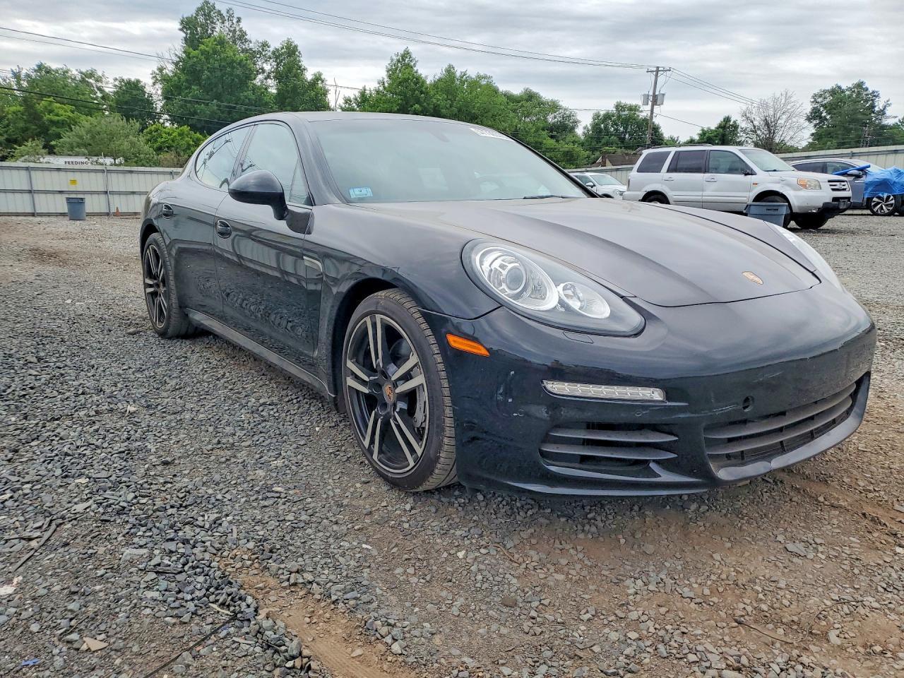 2014 Porsche Panamera S - Image 4