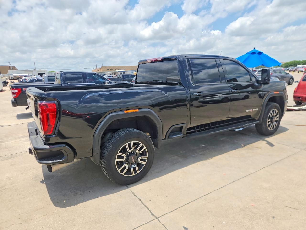 2023 GMC Sierra K2500 At4 - Image 3