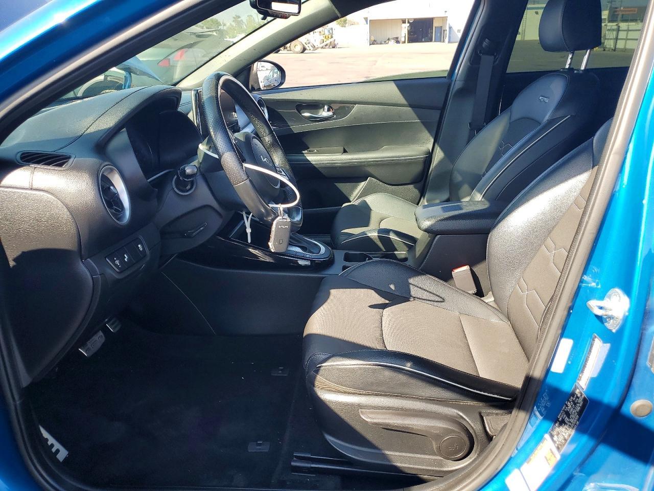 2023 Kia Forte Gt Line - Image 7