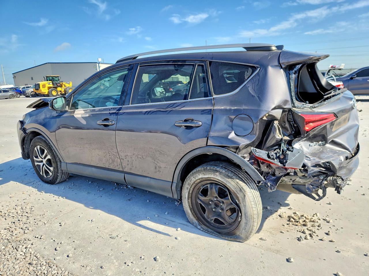 2017 Toyota Rav4 Le - Фото 2