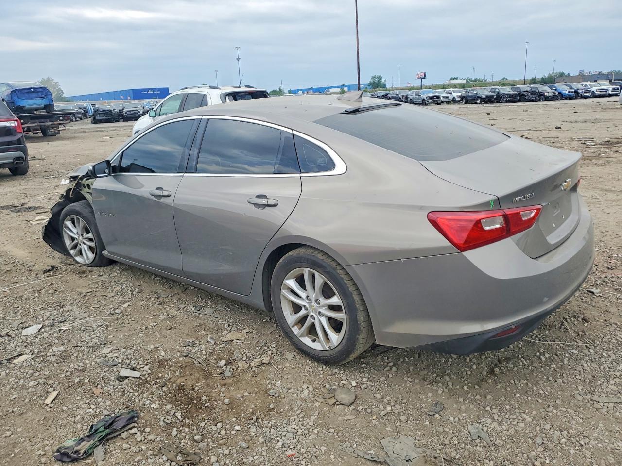 2018 Chevrolet Malibu Lt - Фото 2