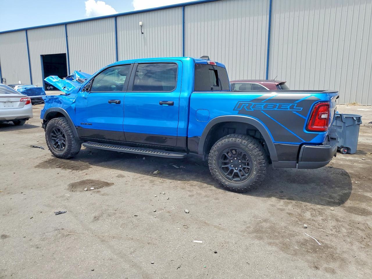 2025 Ram 1500 Rebel - Фото 2