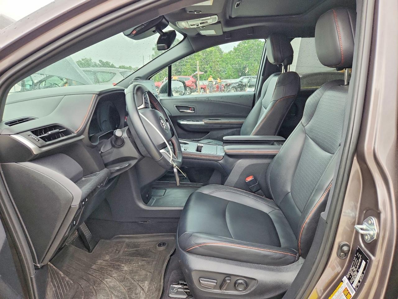 2022 Toyota Sienna Xse - Фото 7