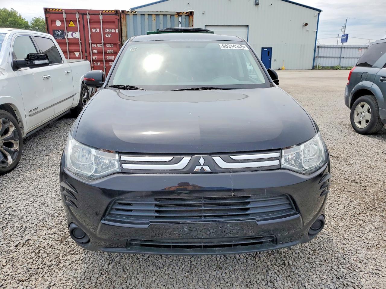 2014 Mitsubishi Outlander Es - Фото 5