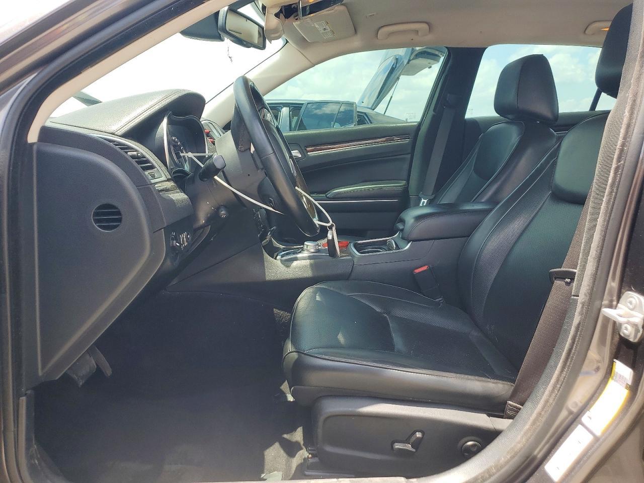 2018 Chrysler 300 Limited - Фото 7