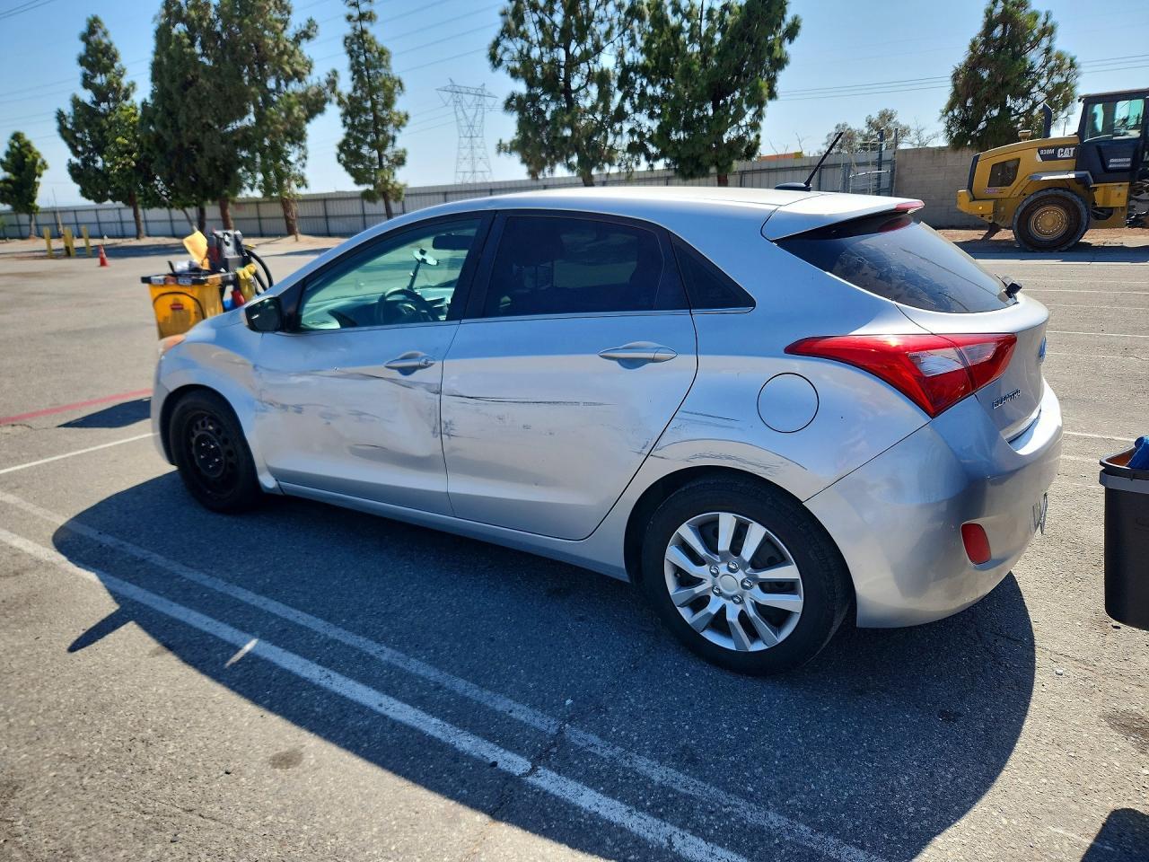 2016 Hyundai Elantra Gt Base - Фото 2