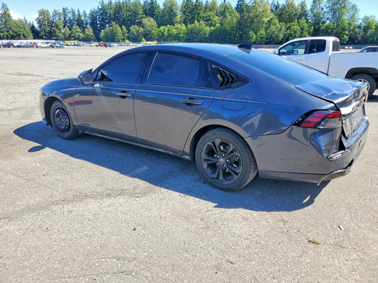 2025 Honda Accord Se - Image 2