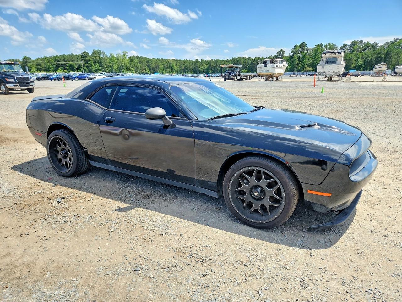 2017 Dodge Challenger Sxt - Фото 4