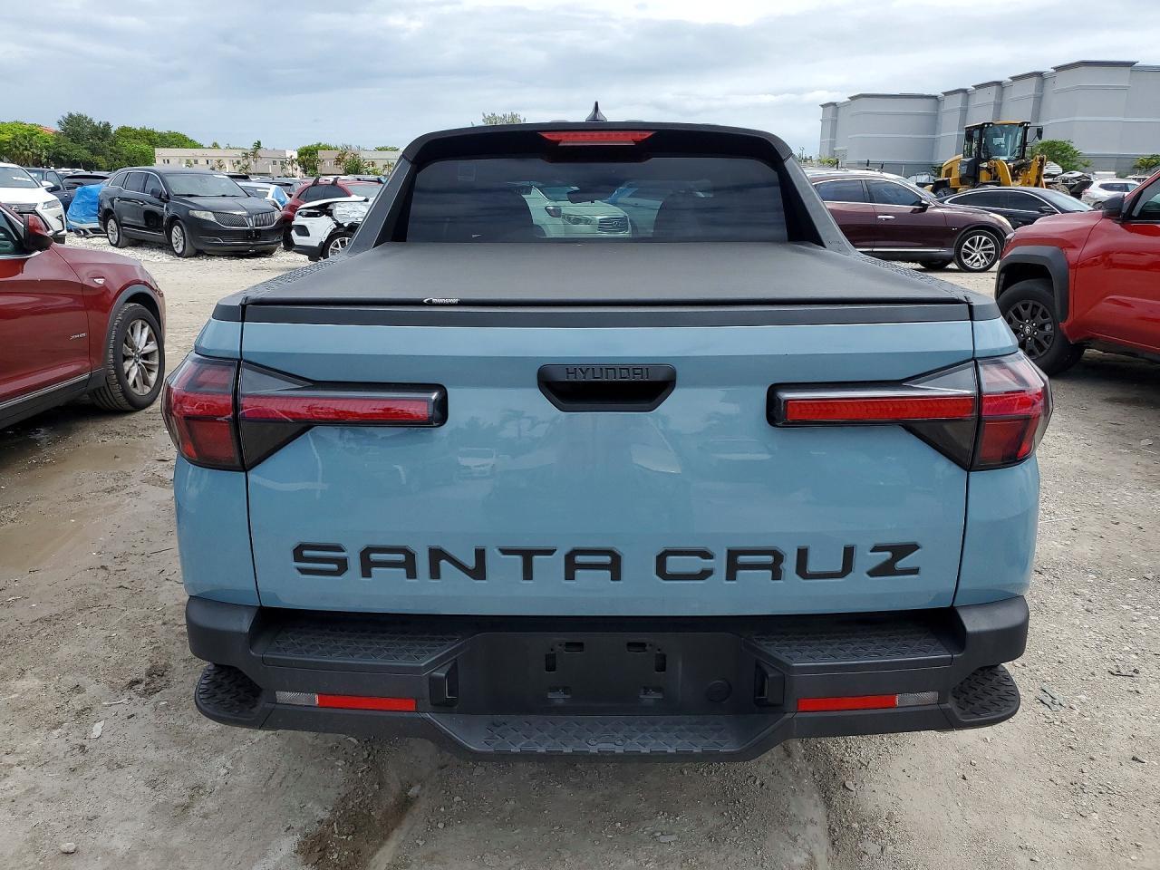 2022 Hyundai Santa Cruz Se - Image 6