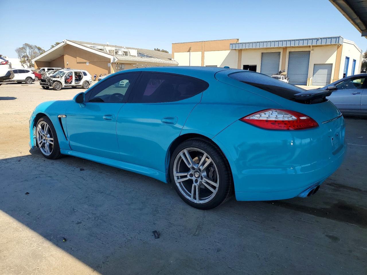 2010 Porsche Panamera S - Фото 2
