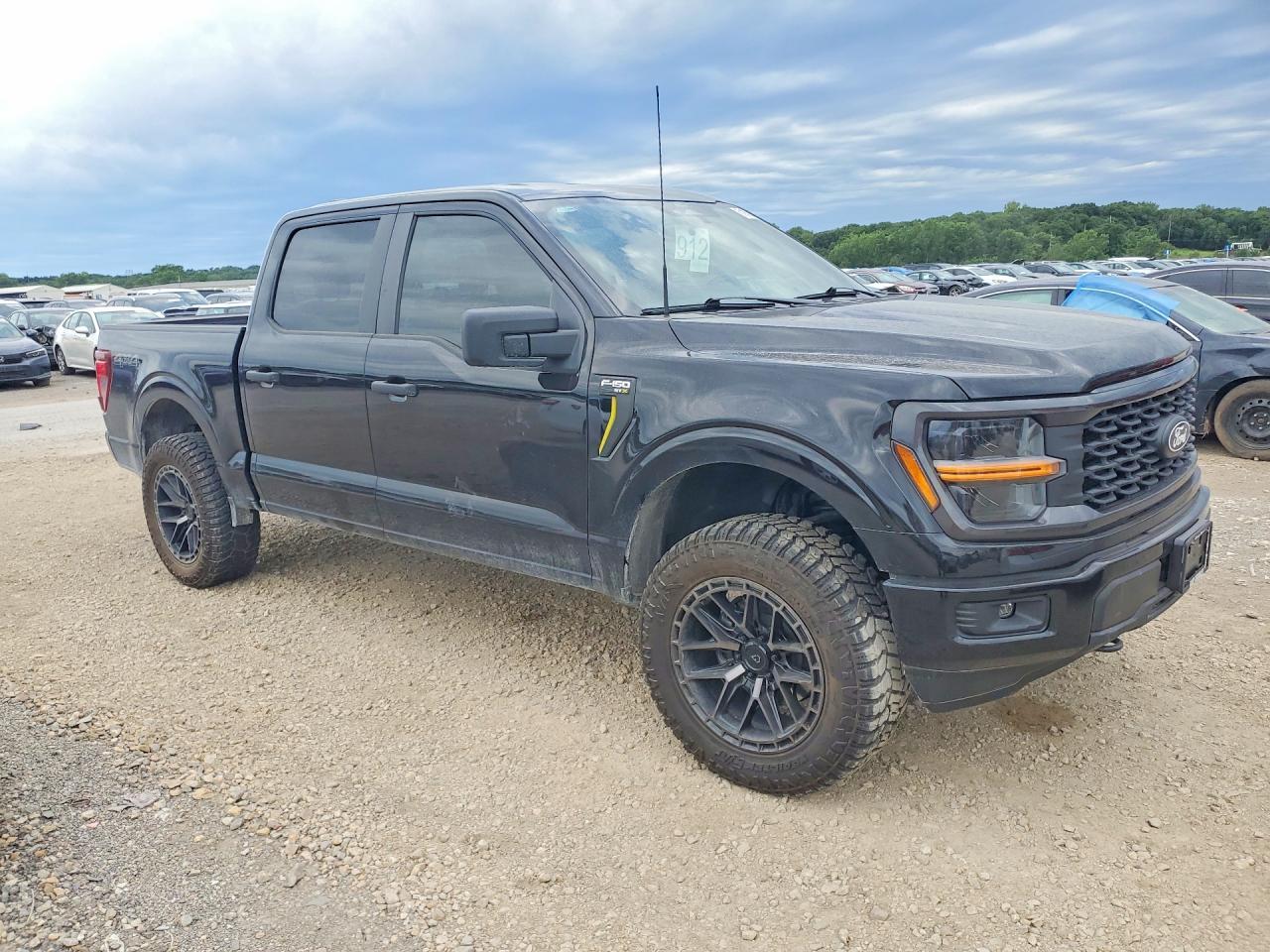 2025 Ford F150 Stx - Фото 4