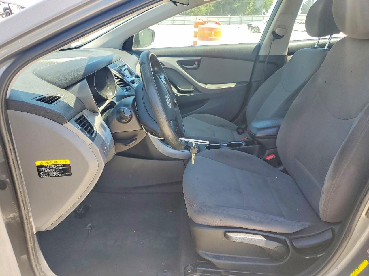 2014 Hyundai Elantra Se - Фото 7
