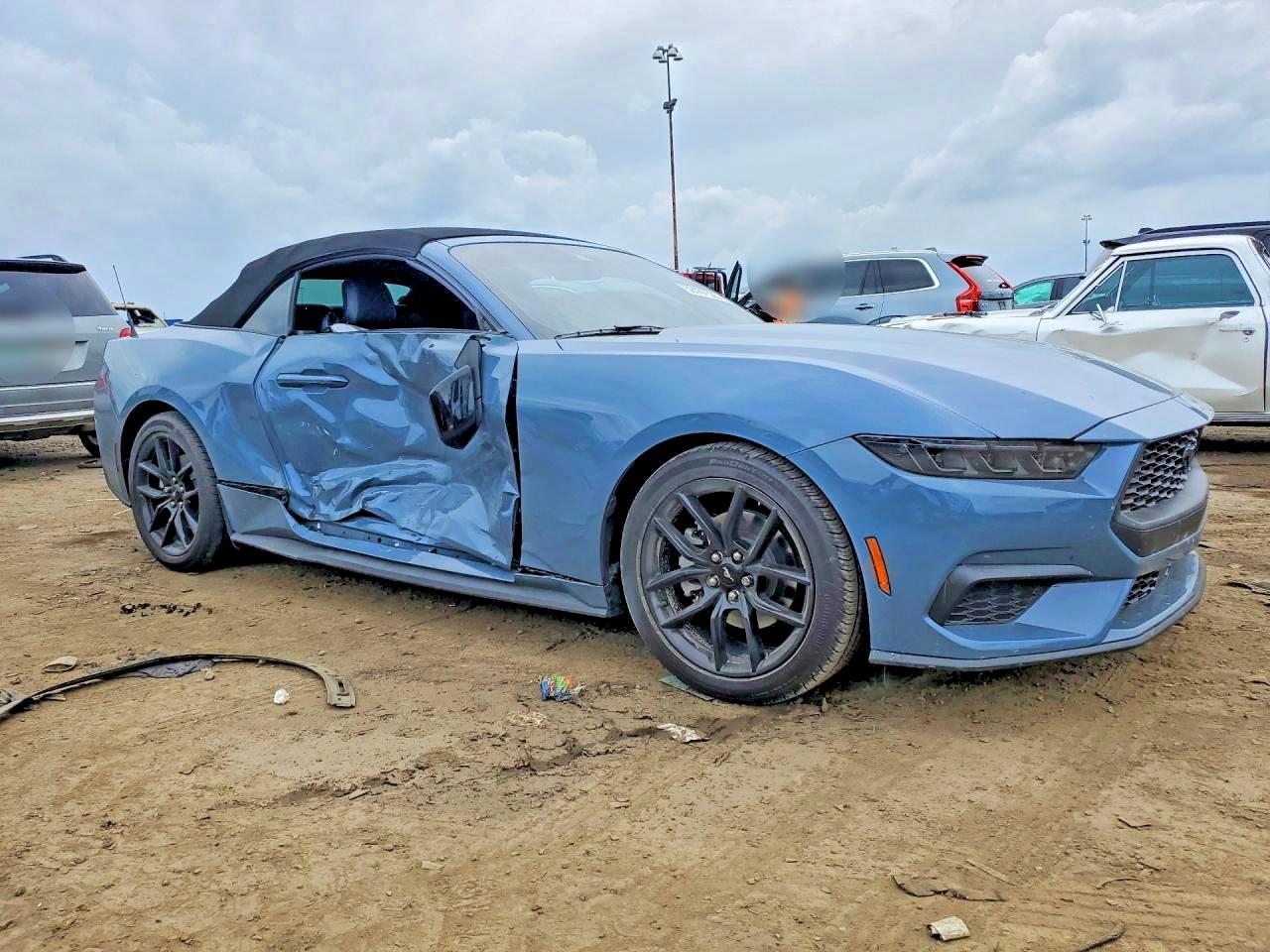 2026 Ford Mustang - Image 4