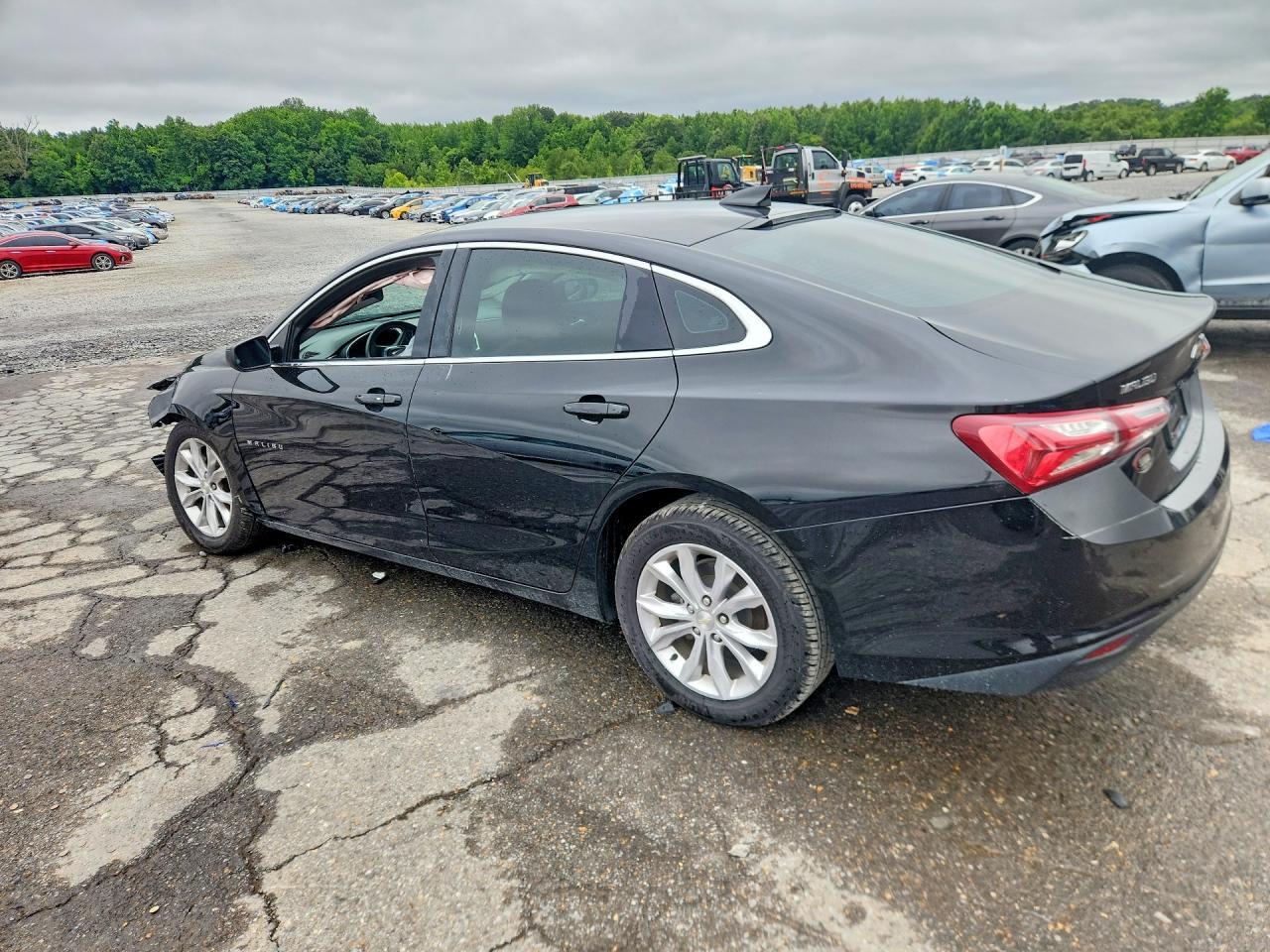 2020 Chevrolet Malibu Lt - Фото 2