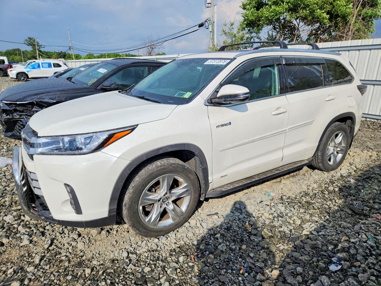 2016 Toyota Highlander Base