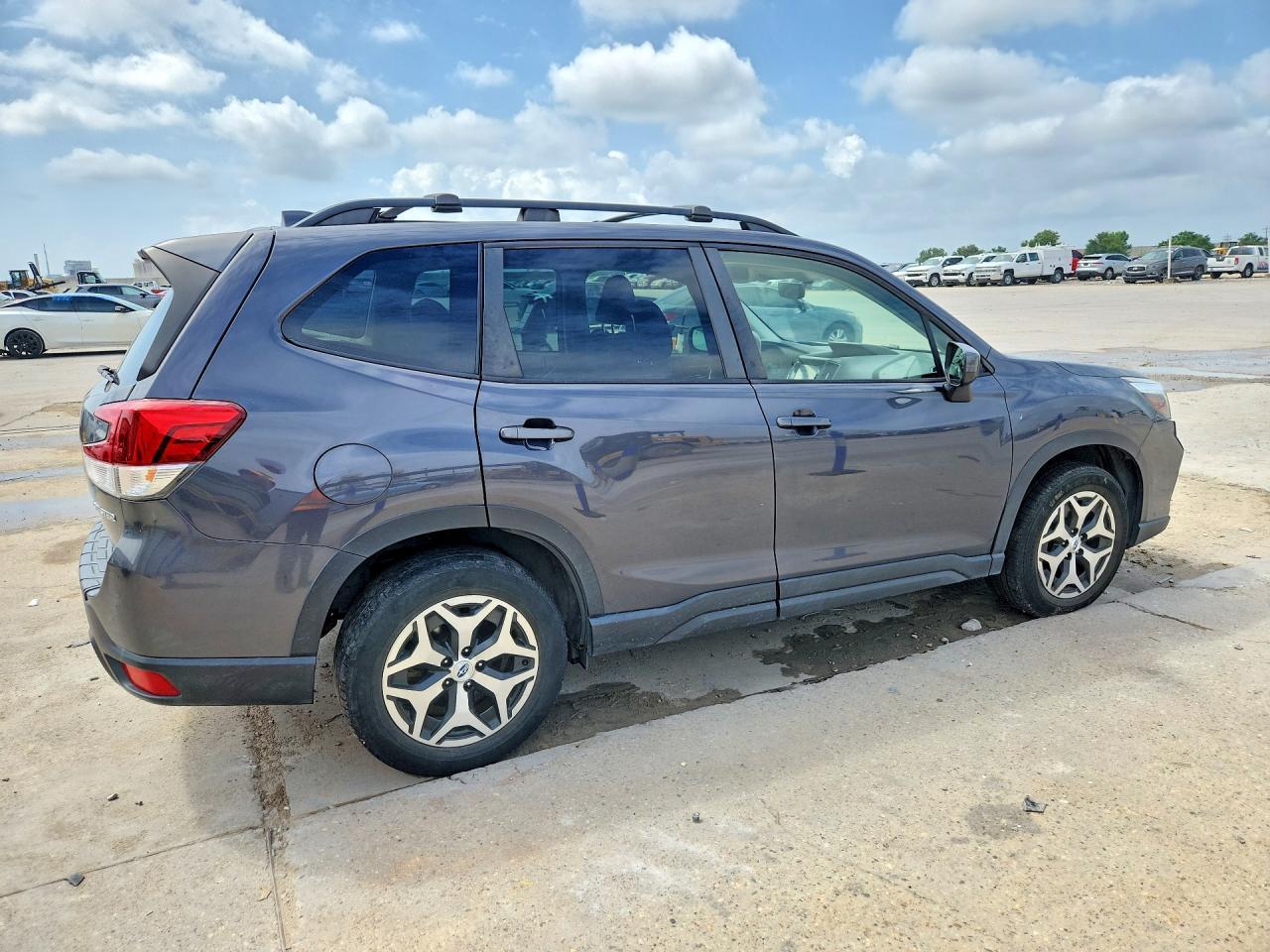 2020 Subaru Forester Premium - Фото 3