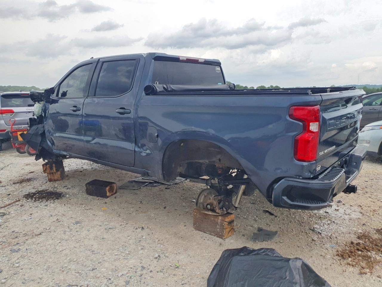 2022 Chevrolet Silverado Ltd K1500 Rst - Image 2