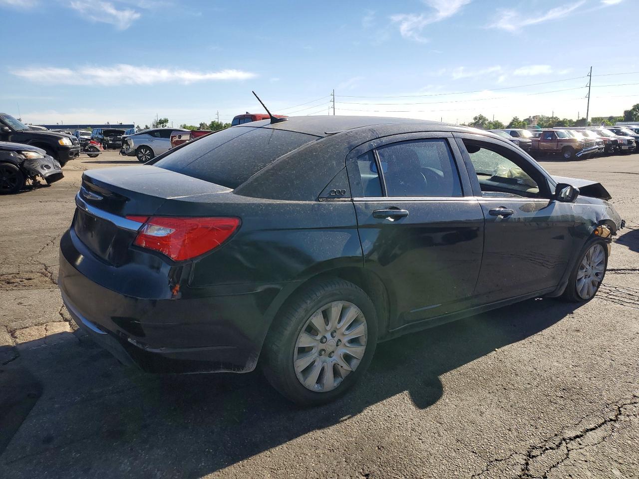 2011 Chrysler 200 Lx - Фото 3