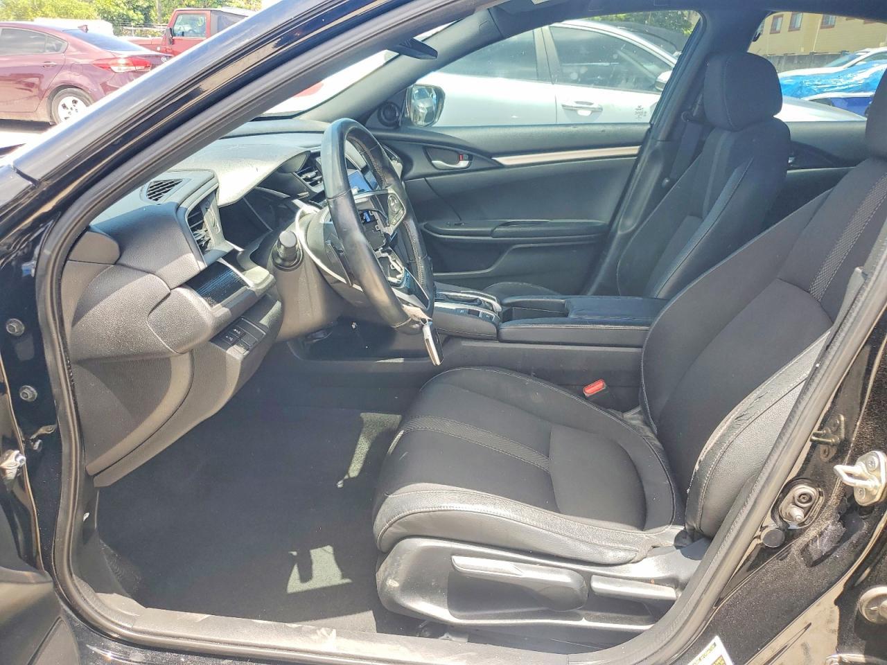 2019 Honda Civic Sport - Image 7