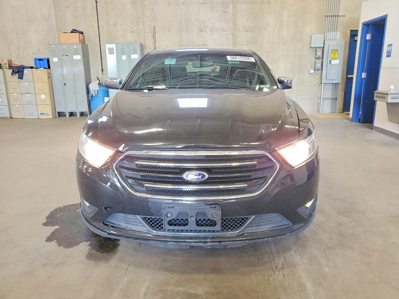 2013 Ford Taurus Limited - Image 5