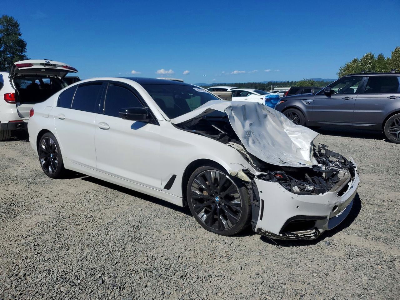 2019 BMW 530Xe - Фото 4