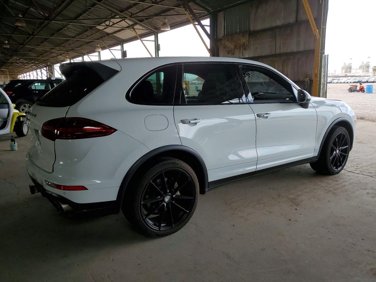2017 Porsche Cayenne S - Фото 5