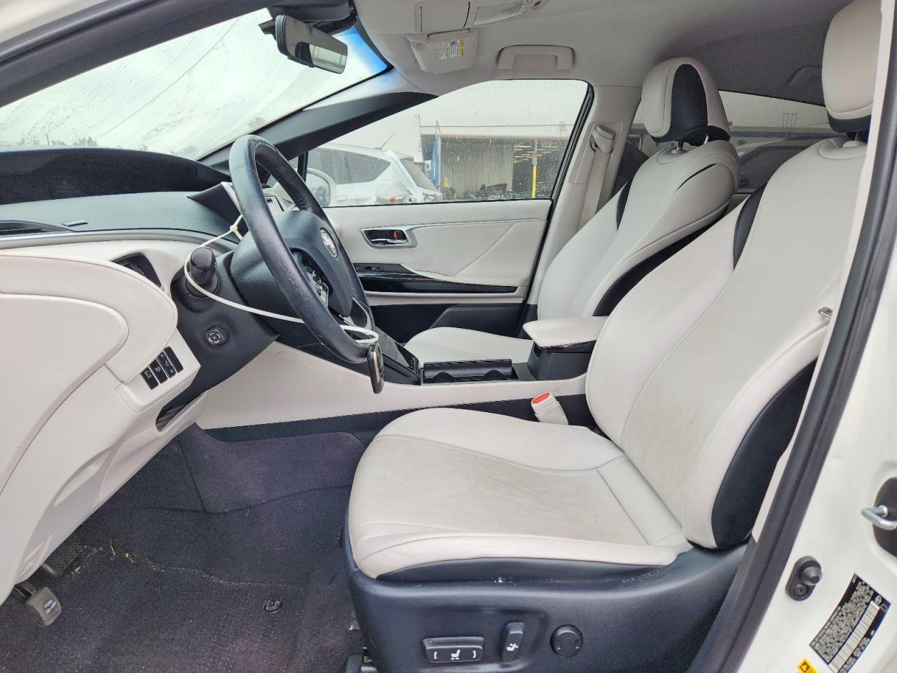 2017 Toyota Mirai Base - Фото 7
