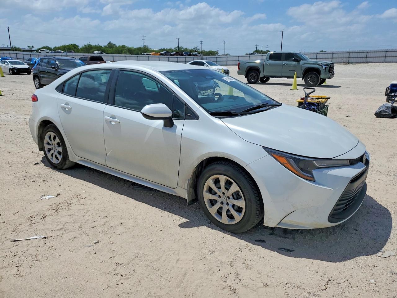 2026 Toyota Corolla Le - Фото 4