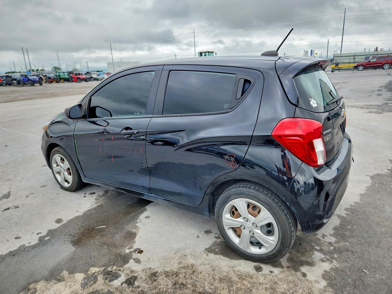 2020 Chevrolet Spark Ls - Фото 2