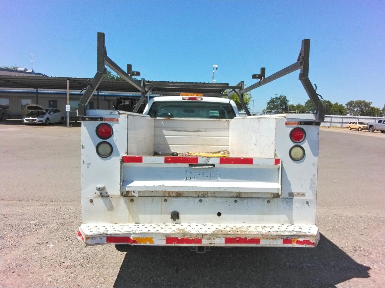 2004 GMC Sierra - Image 6
